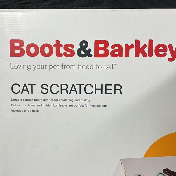 Boots & Barkley - Triangle Puzzle Durable Scratch Board Peek-a-boo Cat Scratcher - Picture 4 of 5